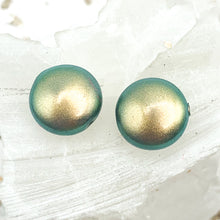 Load image into Gallery viewer, Iridescent Green Premium Austrian Crystal Pearl Pair
