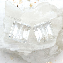 Load image into Gallery viewer, Clear Square Crystal Bead Pair
