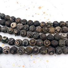 Load image into Gallery viewer, 8mm Rustic Tibetan Agate Faceted Round Gemstone Bead Strand
