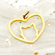 Load image into Gallery viewer, Gold Heart Cat Charm
