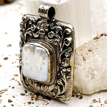 Load image into Gallery viewer, Pearl Nepal Pendant
