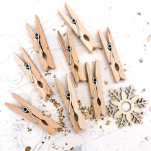 Load image into Gallery viewer, Miniature Snowflake Starter Ornament Kit - Snowflake will Vary!
