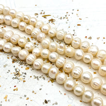 Load image into Gallery viewer, Freshwater Pearl Bead Strand - Road Trip Find
