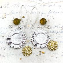 Load image into Gallery viewer, Jonquil Cab &amp;  Silver Flower Earrings Kit

