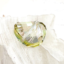 Load image into Gallery viewer, 18mm Crystal Luminous Green Twist Bead
