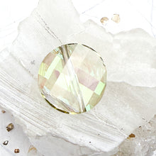 Load image into Gallery viewer, 18mm Crystal Luminous Green Twist Bead
