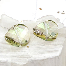 Load image into Gallery viewer, 14mm Crystal Luminous Green Twist Beads - 2pcs
