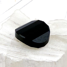 Load image into Gallery viewer, 18mm Austrian Crystal Jet Twist Bead
