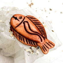 Load image into Gallery viewer, Stained Etched Bone Fish Bead
