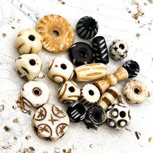 Load image into Gallery viewer, Indian Etched Bone Beads - 20pcs
