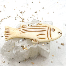 Load image into Gallery viewer, Large Natural Etched Bone Fish Bead
