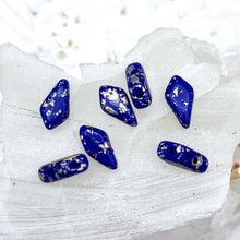 Load image into Gallery viewer, Royal Blue with a Gold Splash Kite Bead Set - 24 Pieces
