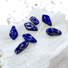 Load image into Gallery viewer, Royal Blue with a Gold Splash Kite Bead Set - 24 Pieces
