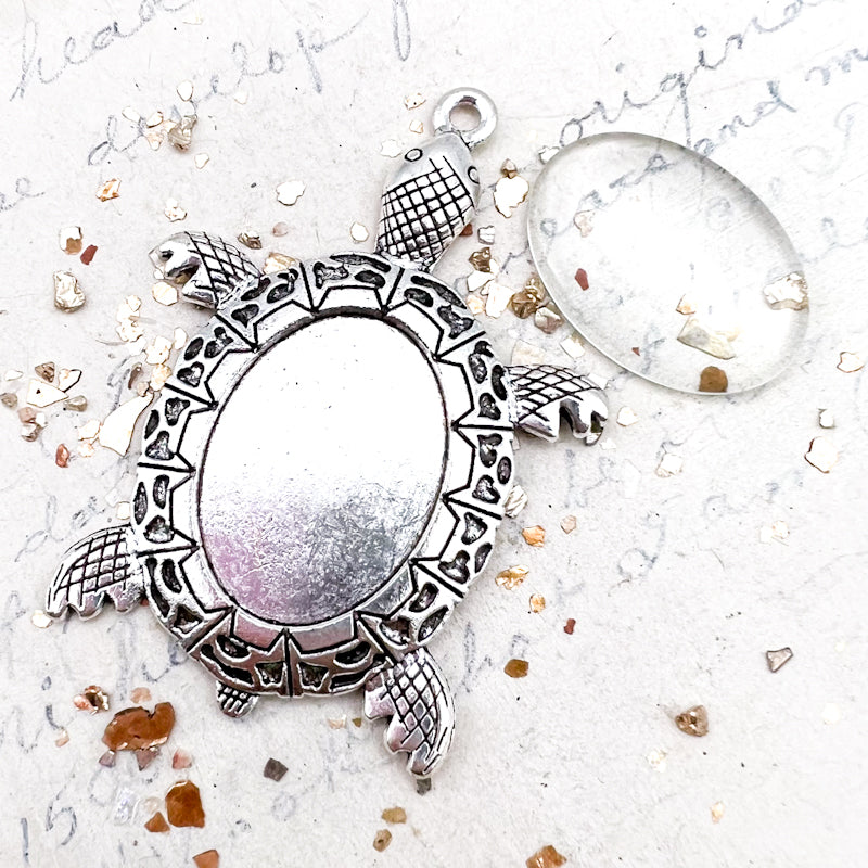 25mm Antique Silver Turtle Bezel Charm with Clear Acrylic Cabochon