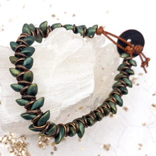 Load image into Gallery viewer, Patina Iris Leafy Chevron Bracelet Kit
