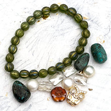Load image into Gallery viewer, Golden Owls&#39; Olive Nest Bead Kit
