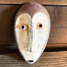 Load image into Gallery viewer, Handmade African Mask 17 - Tucson Find
