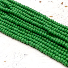Load image into Gallery viewer, 8/0 Garden Green Seed Bead Hank
