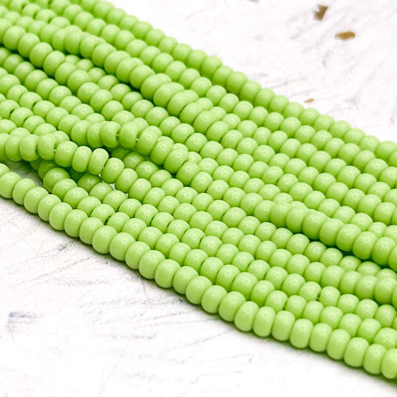 8/0 Giddy Green Seed Bead Hank