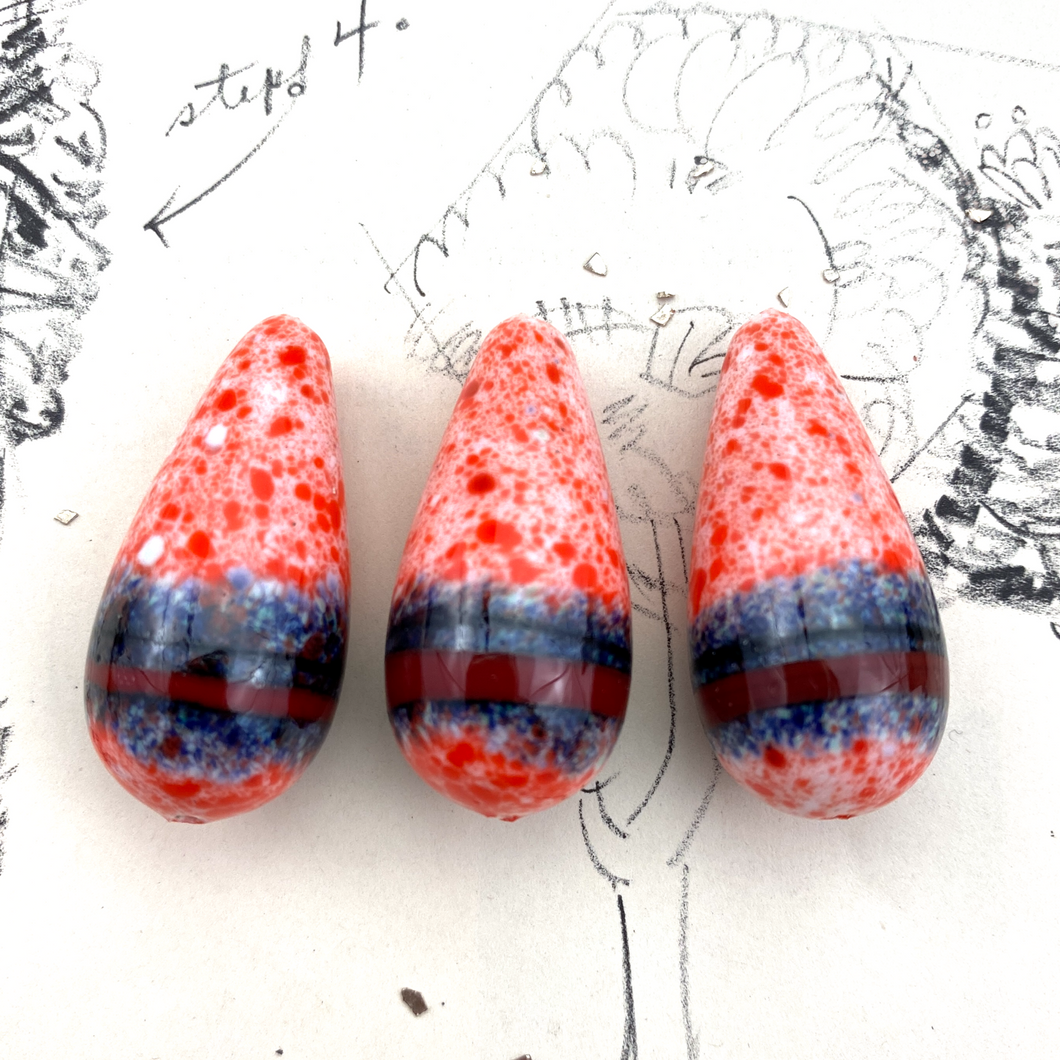 35x16mm Teardrop Red Spattered Ceramic Bead