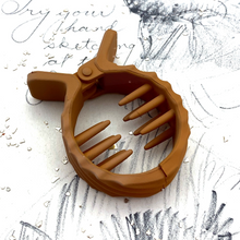 Load image into Gallery viewer, Matte Chestnut Fish Shaped Claw Hair Clip
