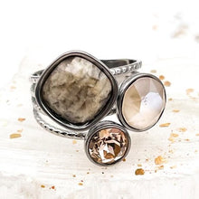 Load image into Gallery viewer, Blushing Premo Crystal Ring - Paris Find
