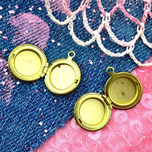 Load image into Gallery viewer, Vintage Locket Pair
