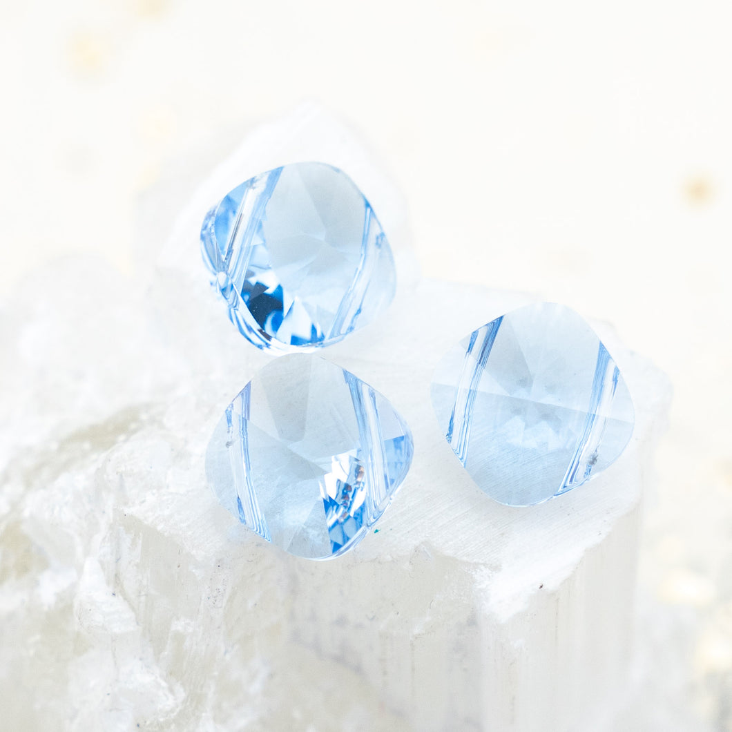 14mm Light Sapphire 2-Hole Square Premium Crystal Bead Set