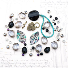 Load image into Gallery viewer, August 2022 Mail Candie
