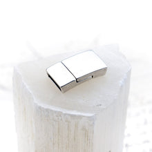 Load image into Gallery viewer, 10mm Slick Silver Magnetic Clasp for Flat Leather
