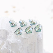 Load image into Gallery viewer, 7.5mm Paradise Shine 2-Hole Round Premium Crystal Spike Set - 6 Pcs
