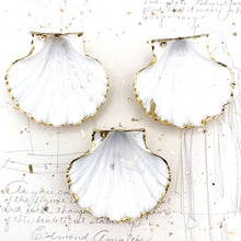 Load image into Gallery viewer, Large White and Gold Shell Focal
