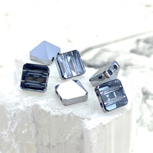 Load image into Gallery viewer, 7.5mm Light Chrome 2-Hole Square Premium Crystal Spike Set - 6 Pcs
