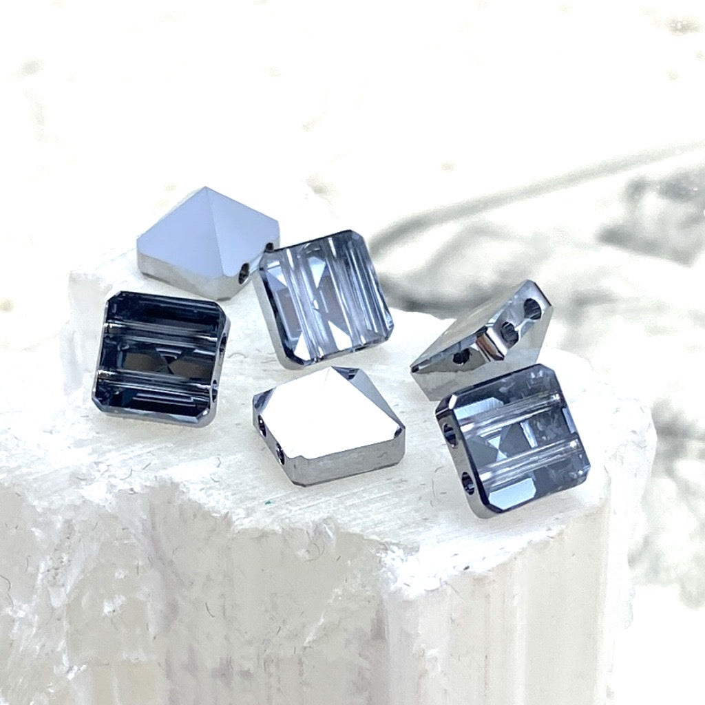 7.5mm Light Chrome 2-Hole Square Premium Crystal Spike Set - 6 Pcs