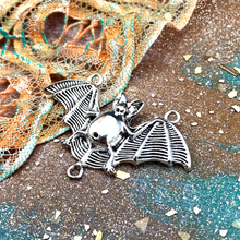 Load image into Gallery viewer, Antique Silver Bat Link Pendant
