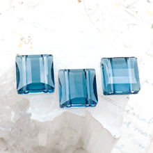 Load image into Gallery viewer, 14mm Denim Blue Premium Crystal 2-Hole Stairway Beads - 3pcs

