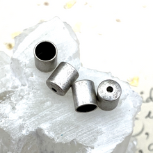 Load image into Gallery viewer, Antique Silver Cord End Cap - 4 pcs
