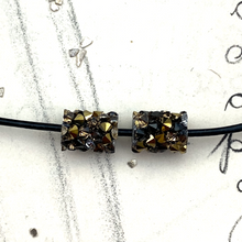 Load image into Gallery viewer, 8mm Dorado Gold Mix Premium Crystal Fine Rocks Tube Bead Pair

