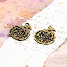 Load image into Gallery viewer, 23mm Spooky Jack-O&#39;-Lantern Antique Bronze Charm Pair
