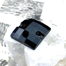 Load image into Gallery viewer, 24mm Jet Checkerboard Premium Crystal Link
