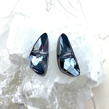 Load image into Gallery viewer, Silver Night Large Wing Crystal Bead Pair
