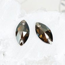 Load image into Gallery viewer, 12x6mm Bronze Shade Oval Premium Crystal Link Pair
