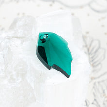 Load image into Gallery viewer, 26mm Emerald Premium Crystal Leaf Pendant
