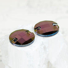 Load image into Gallery viewer, 20mm Lilac Shadow Round Checkerboard Premium Crystal Link Pair
